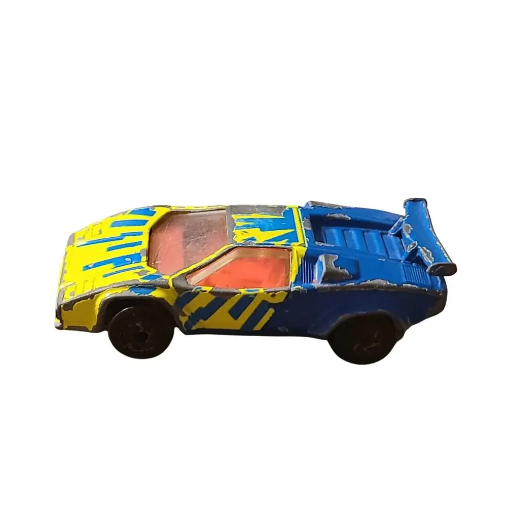Matchbox Lamborghini Countach LP500S 1985